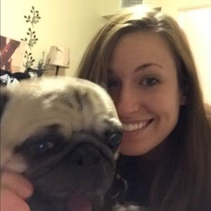 Meet your Posher, Caitlin